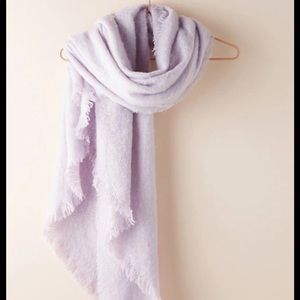 ANTHRO | Joyeux Boucle Scarf
